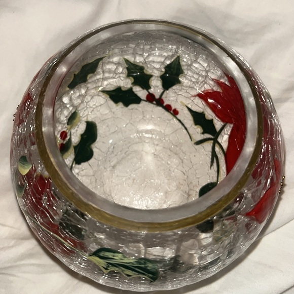 Used great condition Macy’s Holiday Spirit 5” Poinsettia Votive crackle Glass - Picture 7 of 9